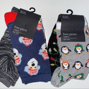 NWT Free Press 4 PAIRS of Crew Socks